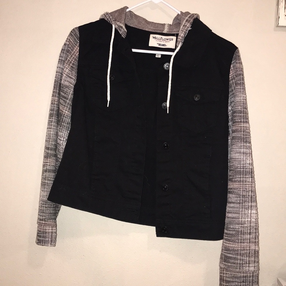 Cropped black jean jacket